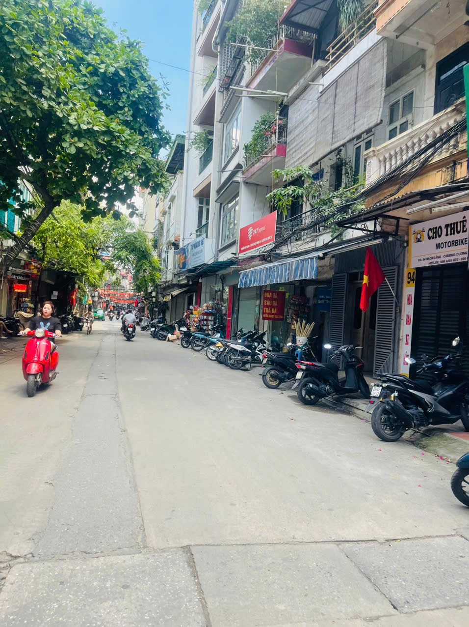 Bán Gấp 2 Nhà 119m2, 4 Tầng Tại Chương Dương, Giá Chỉ 20.5 Tỷ