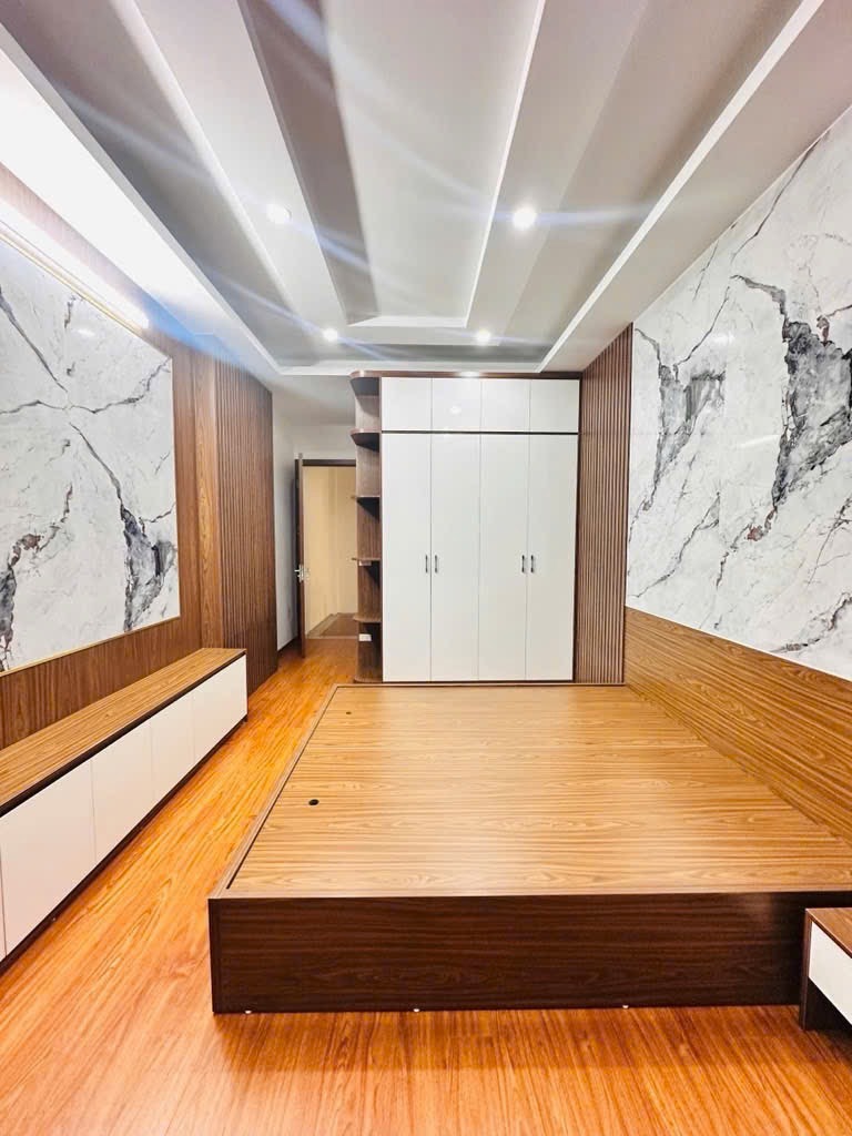 Nhà Xuân Đỉnh 35m², 5 Tầng, Mặt Tiền 3.4m - Giá 8 Tỷ
