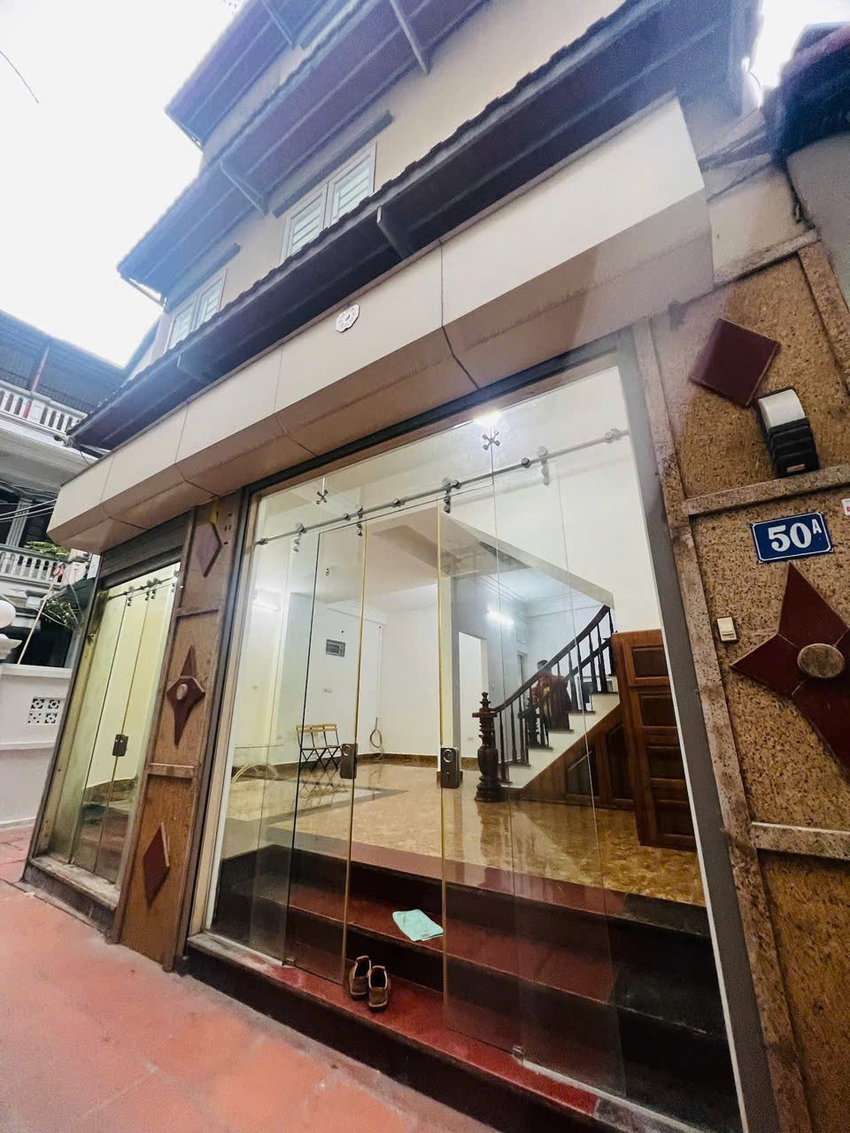 Bán nhà 4 tầng, lô góc, Nguyễn Văn Cừ, Gia Thụy - Giá 11.5 tỷ