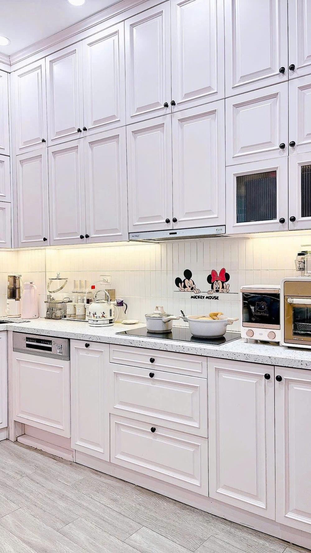 🌟 Bán nhà gốc 5 tầng, nội thất cao cấp, ngõ thoáng, ô tô gần nhà