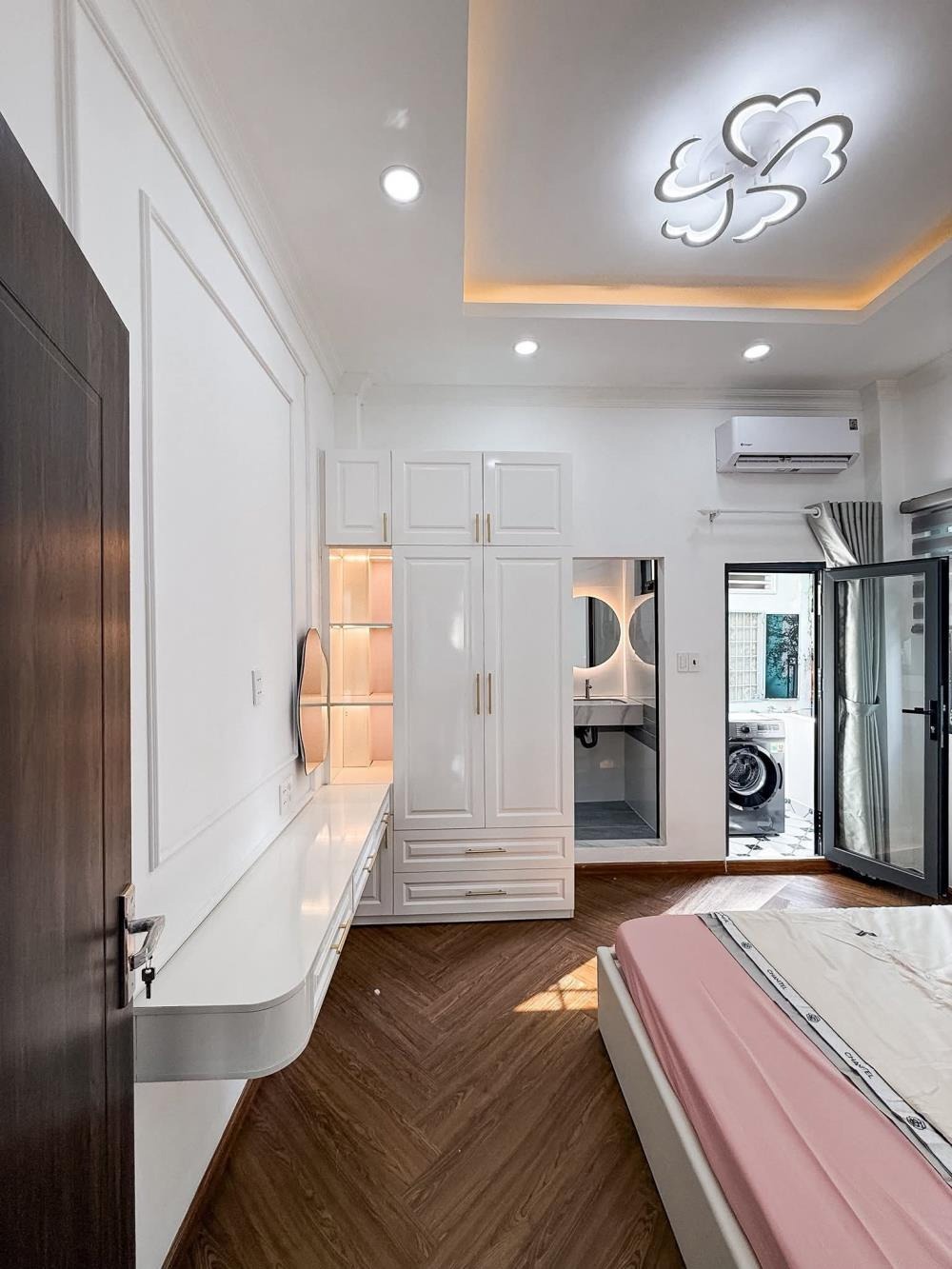 Nhà đẹp Vũ Tùng 52m² Full Nội Thất - 3PN 4WC - Giá Tốt