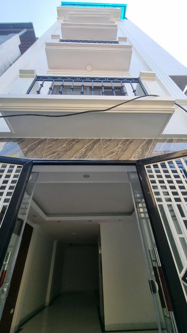 Bán nhà phố Trần Quốc Vượng 56m2, 6 tầng, giá 11 tỷ, thiết kế hiện đại
