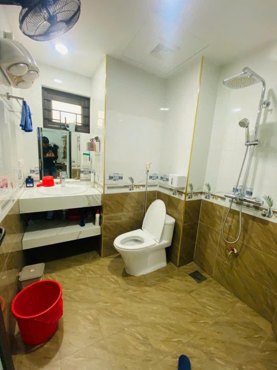 Bán nhà phố Trần Quốc Vượng 56m2, 6 tầng, giá 11 tỷ, thiết kế hiện đại