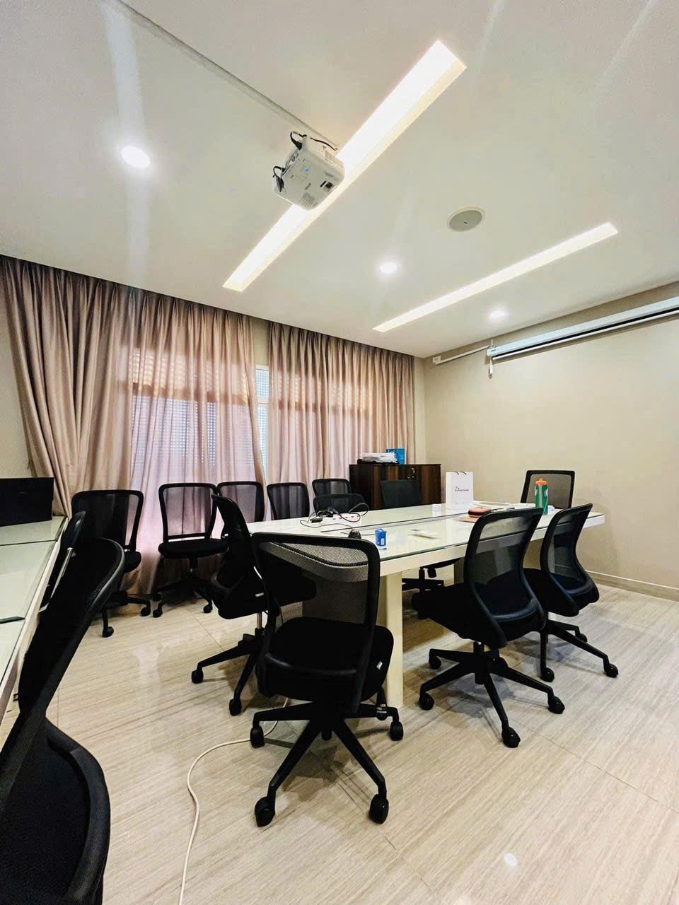 Bán nhà mặt tiền Huỳnh Văn Bánh, Phú Nhuận - 4.8x22.4m - Giá Tốt