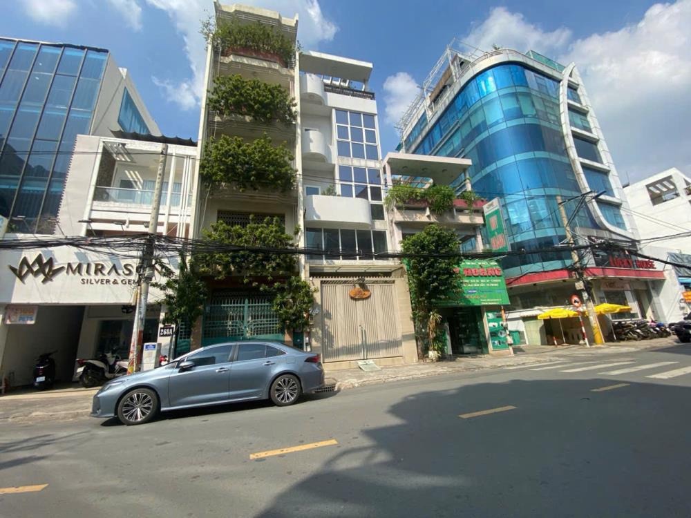 Bán nhà mặt tiền Huỳnh Văn Bánh, Phú Nhuận - 4.8x22.4m - Giá Tốt