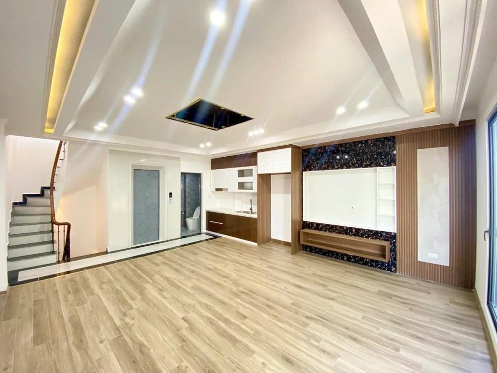 Bán nhà riêng 44m2 x 8 tầng, mặt tiền 5.5m, ô tô vào nhà, Thanh Xuân - 16.6 tỷ