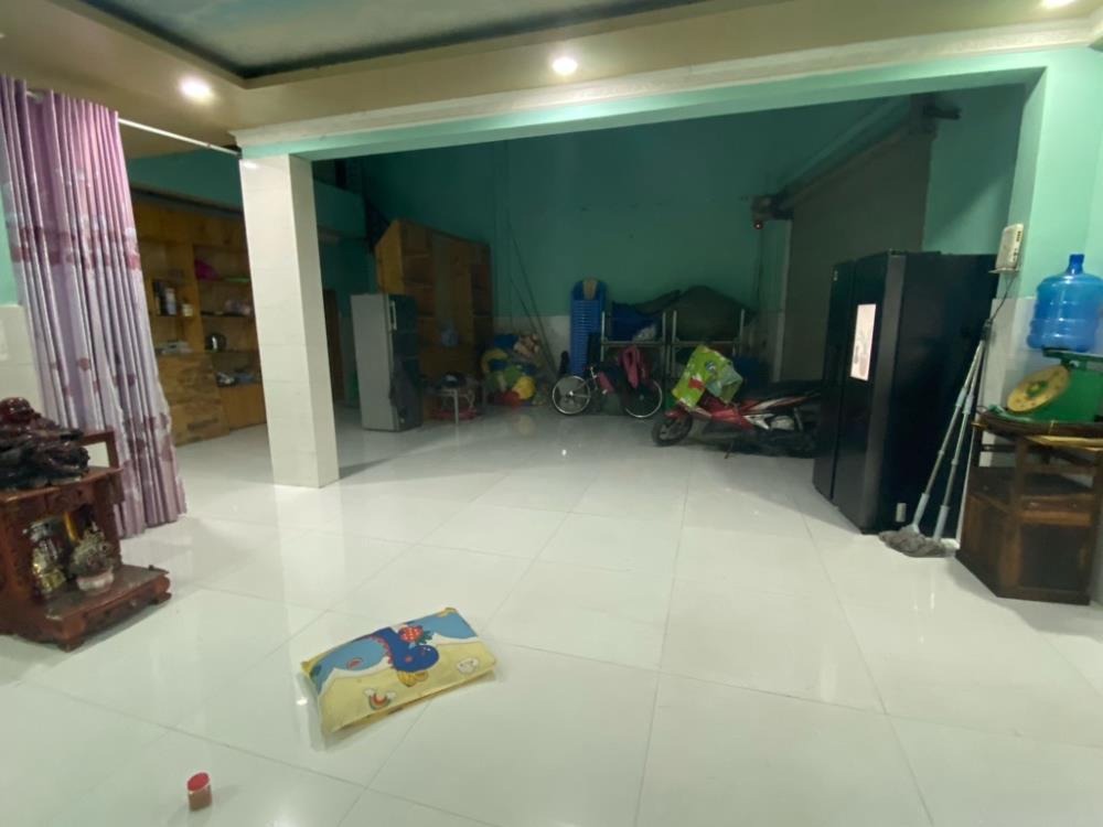 Bán Gấp Nhà Mặt Tiền Lê Thị Riêng - 9.6 Tỷ - Ngang 10.4m - Vị Trí Đẹp