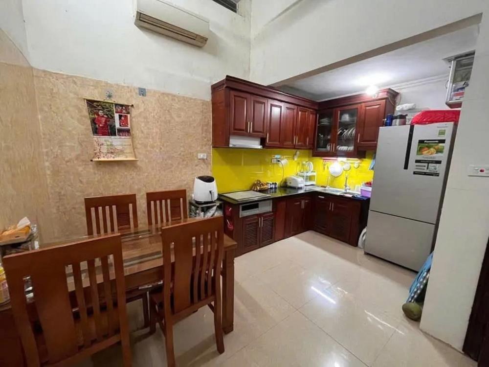 Bán nhà Cầu Giấy 40m2 x 5 tầng - Ngõ Thông Thoáng, Giá Tốt