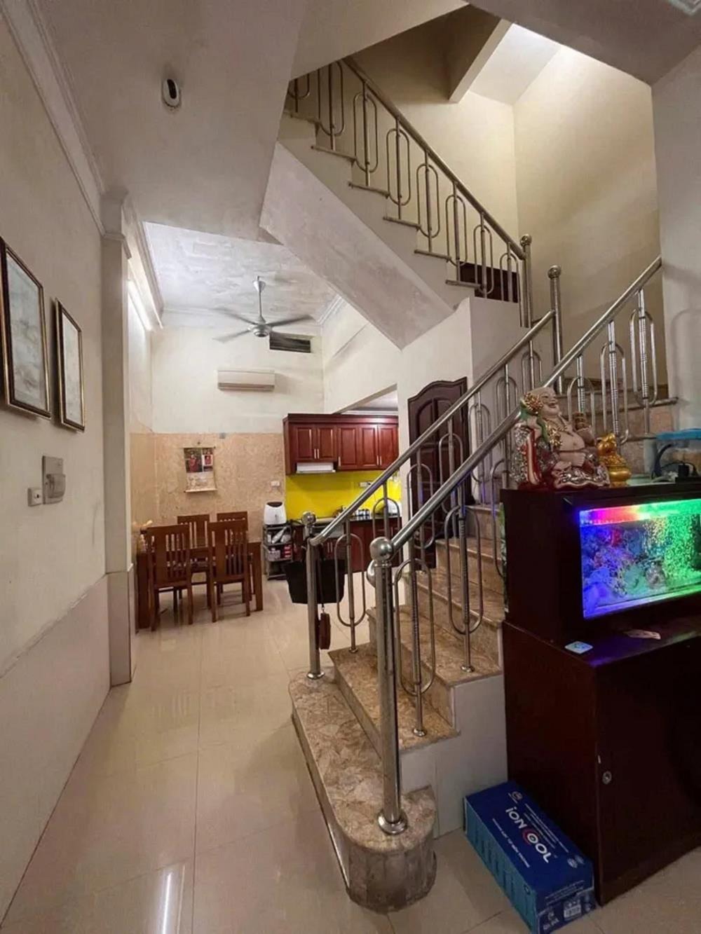Bán nhà Cầu Giấy 40m2 x 5 tầng - Ngõ Thông Thoáng, Giá Tốt