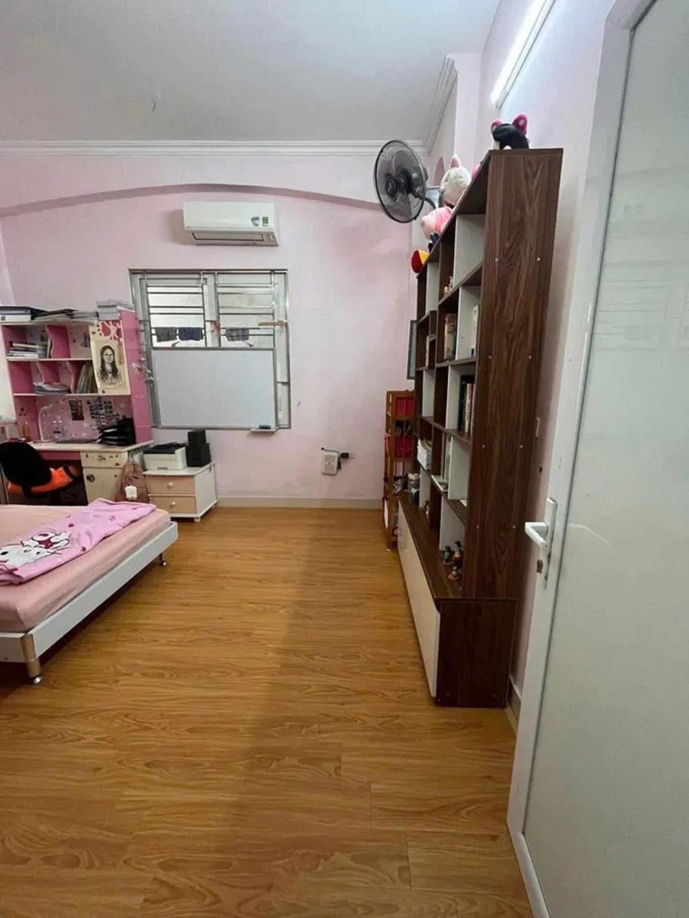 Bán nhà Cầu Giấy 40m2 x 5 tầng - Ngõ Thông Thoáng, Giá Tốt