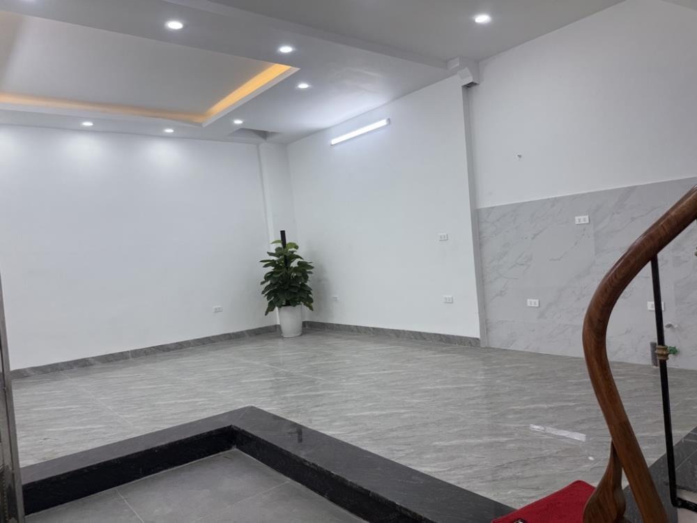 Nhà 41m2, 5 Tầng Đội Cấn - 8.9 Tỷ - Kinh Doanh Dòng Tiền
