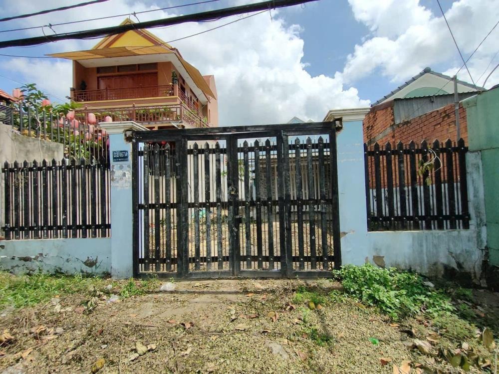Đất nền Bình Chánh 283m2, có 191m2 thổ cư, MT đường Vườn Thơm, giá 6.7 tỷ