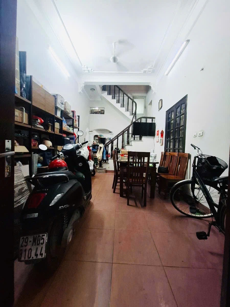 Nhà Phố Nguyễn Chí Thanh - Đống Đa - 55m2 - 6 Tầng - Mặt Tiền 4.2m - Giá 1x Tỷ