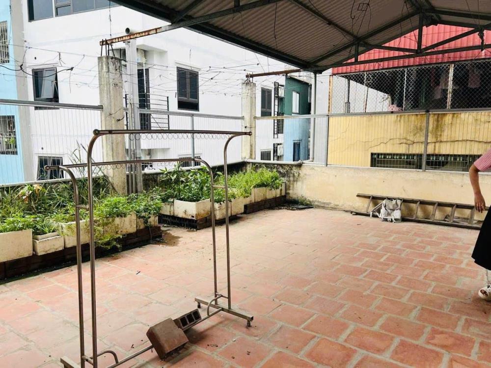 Nhà Phố Nguyễn Chí Thanh, Đống Đa: 50m2, 5 Tầng, Mặt Tiền 4.2m, Giá 1x Tỷ