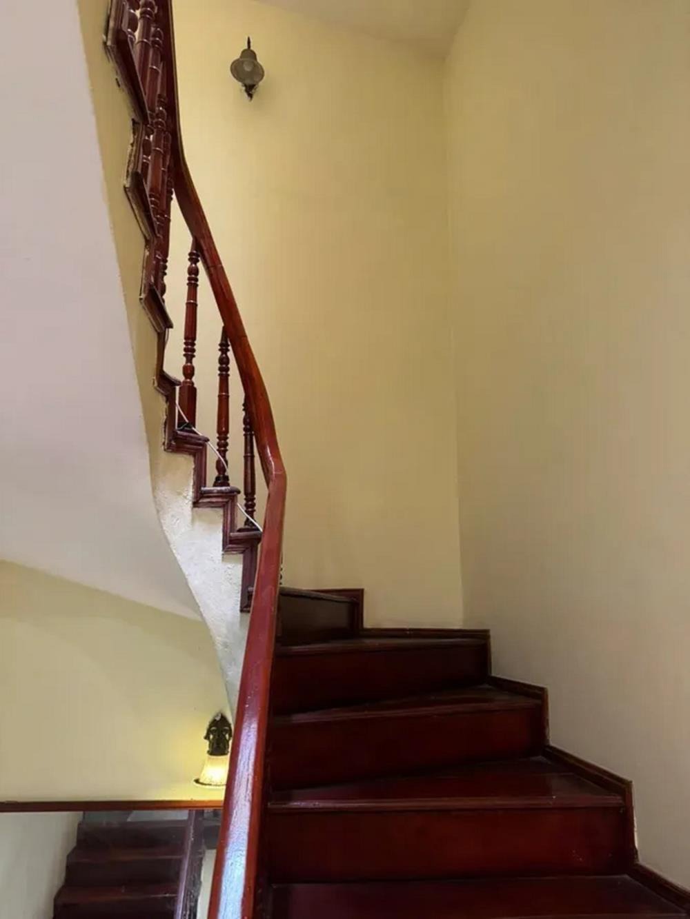 Bán nhà Đức Diễn, Hà Nội - 53m2, 4 Tầng, Giá Tốt, Vị Trí Trung Tâm