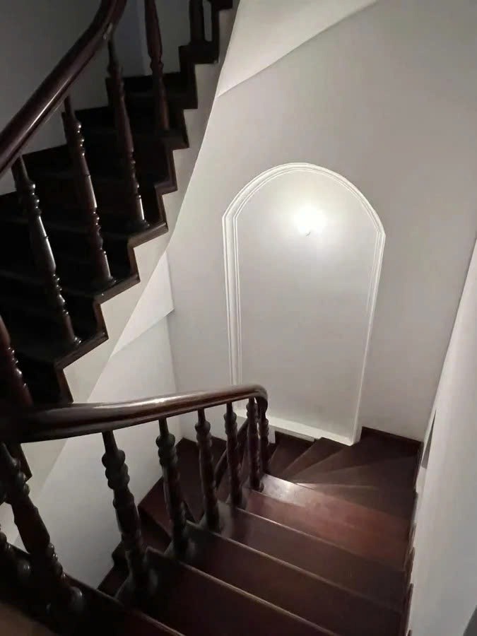 Bán nhà Quận Đống Đa - 52m2 x 5 Tầng, Mặt Tiền 4m, 14.8 tỷ