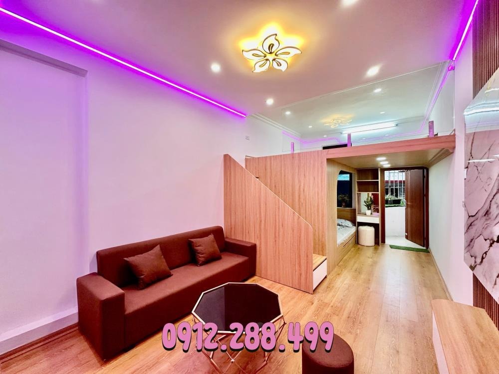 Căn Hộ 2PN Hoàn Kiếm 45m² - View Thoáng, Vị Trí Đắc Địa, Giá 2.68 Tỷ