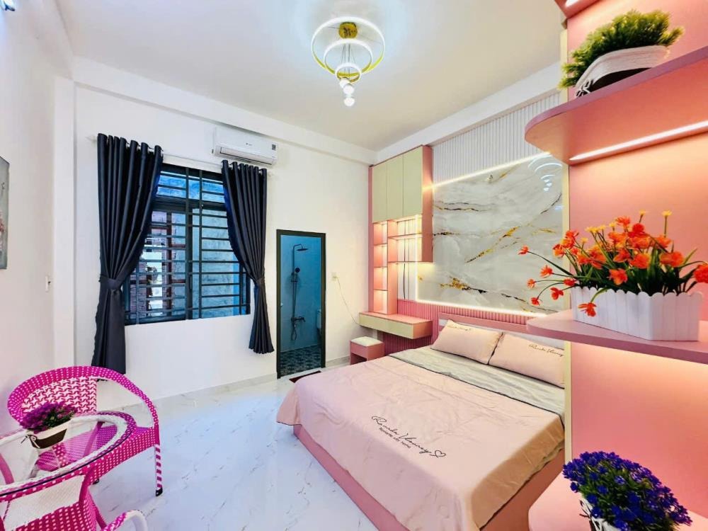 Nhà 1 Trệt 2 Lầu Full Nội Thất Cao Cấp Nguyễn Ảnh Thủ - Vị Trí Đắc Địa