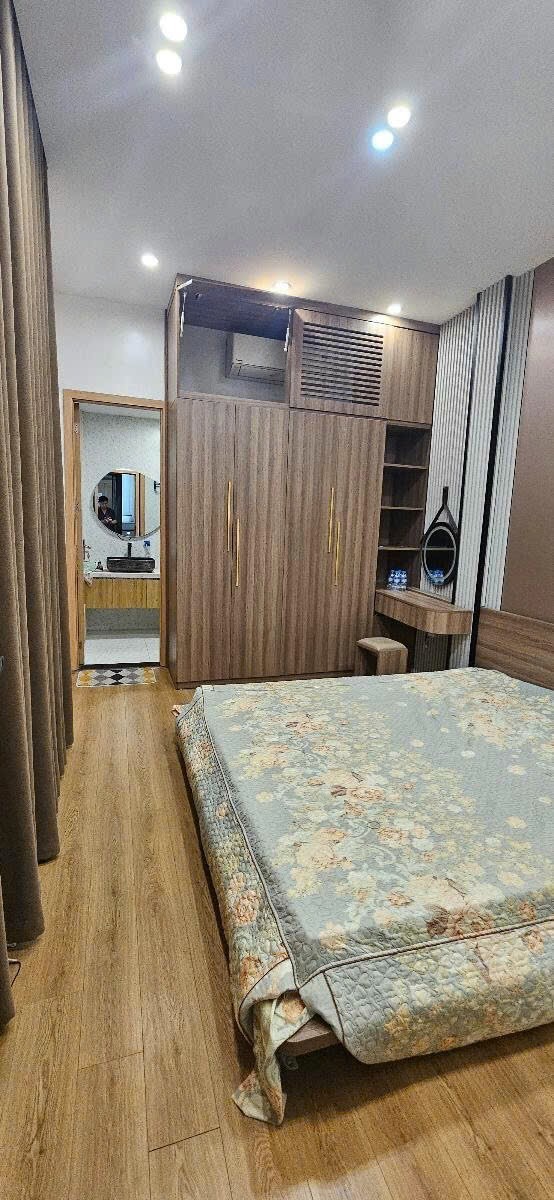 Nhà Mặt Tiền 6 Tầng, Thang Máy, Kinh Doanh Online - Đống Đa, Tây Sơn
