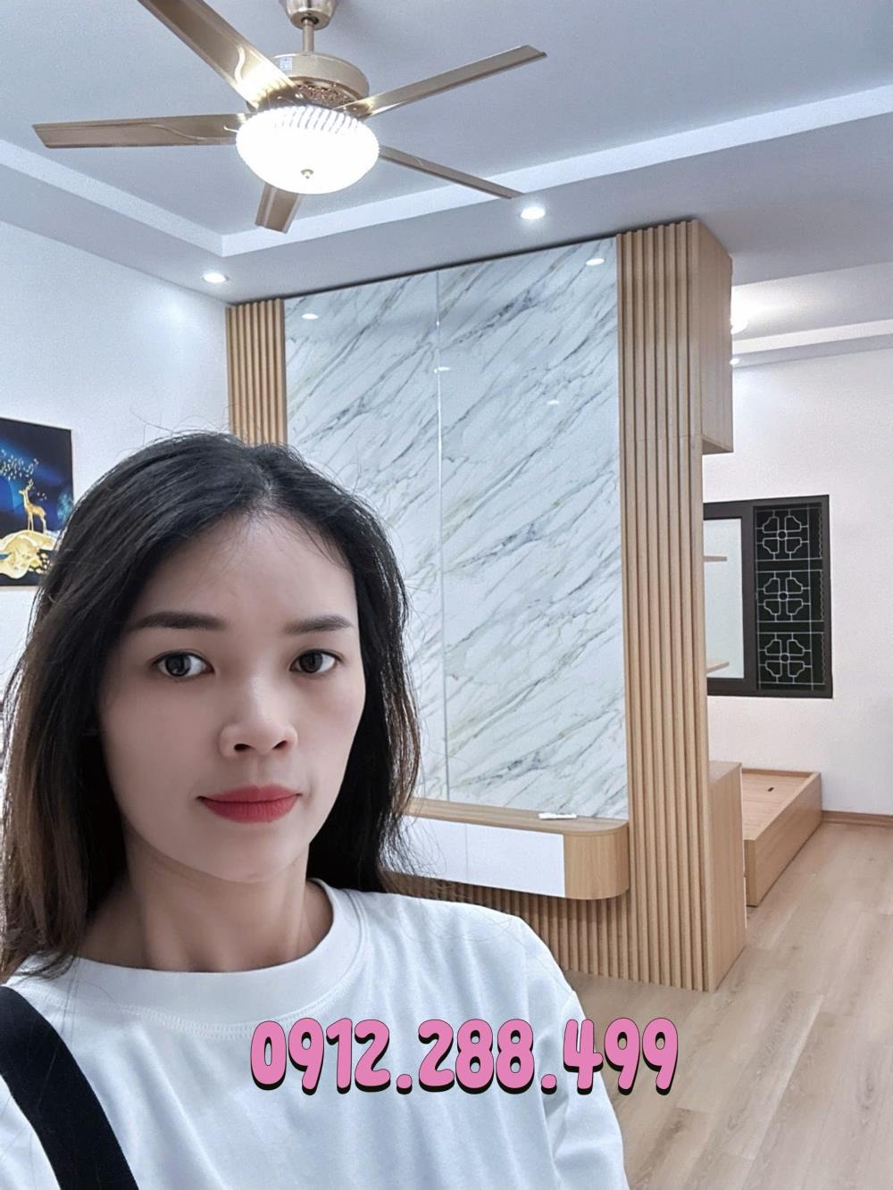 Căn hộ 2PN Tầng 1 - Vọng Hà, Hoàn Kiếm - 56m² - 3.39 tỷ