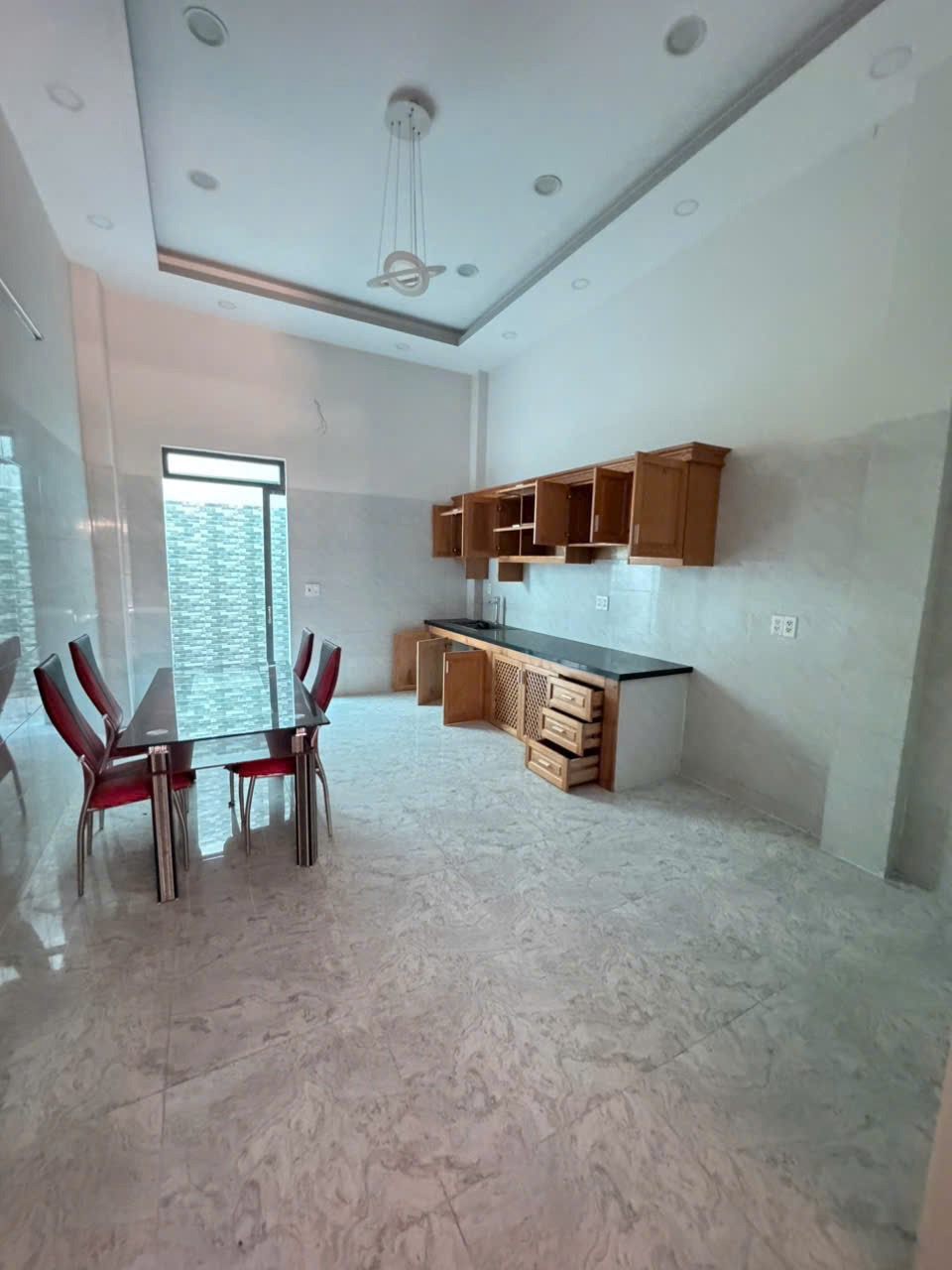 Nhà Hẻm Đường Số 8, Bình Hưng Hòa B: 68m2, 3 Lầu, 4PN, Giá 5.2 Tỷ