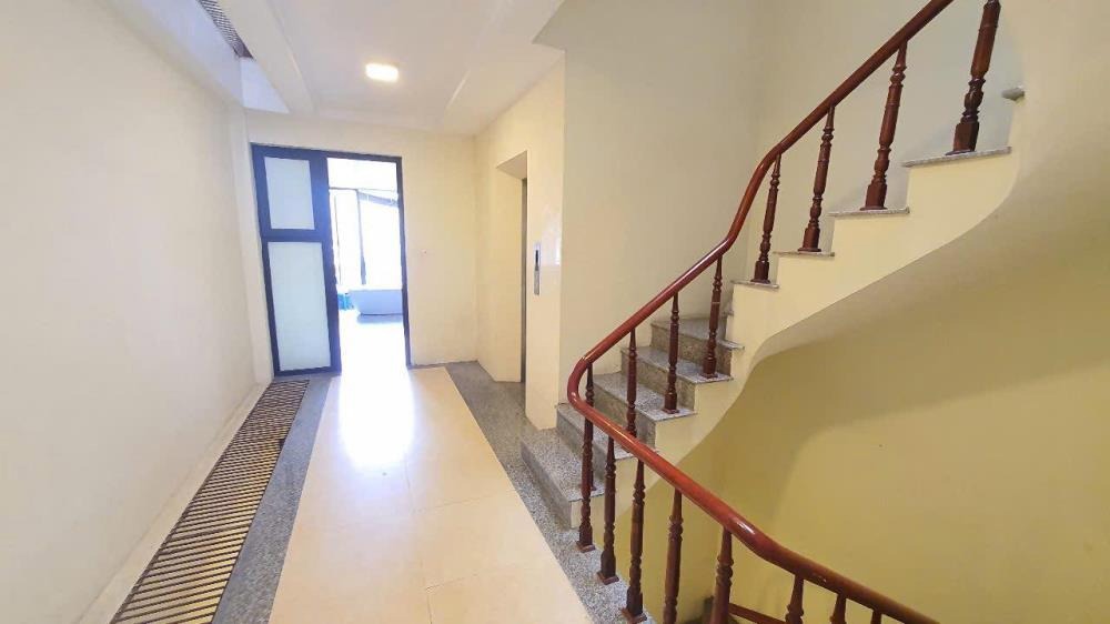 Bán nhà Xuân La, Tây Hồ 83m², 7 Tầng, 28.5 tỷ - Thang Máy, Gara, Kinh Doanh