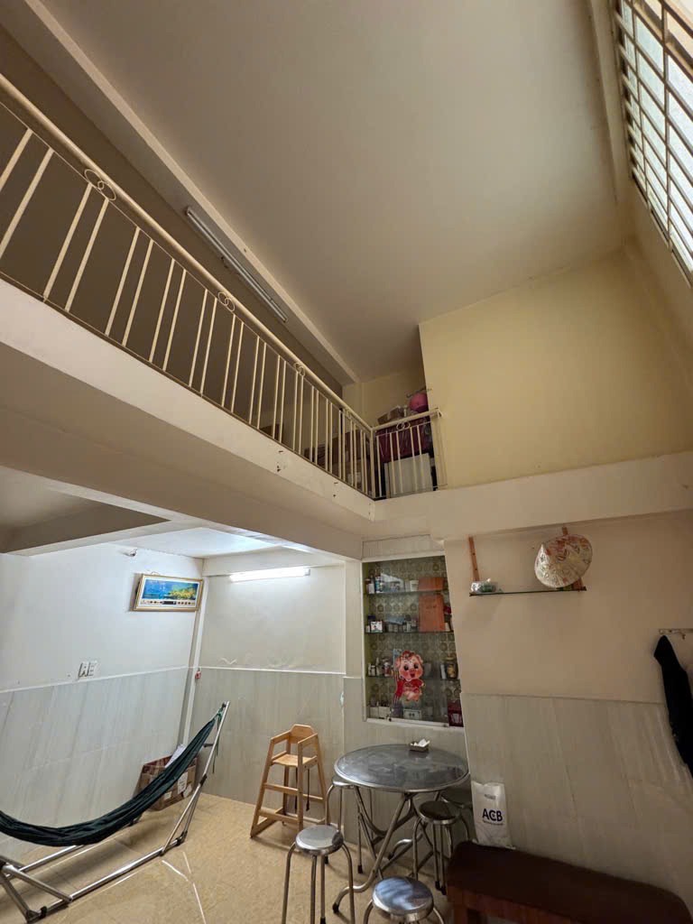 Bán Nhà Hẻm Thông, Quận 11: 6x6m, 4 Tầng, Sổ Hồng, Giá 5.9 Tỷ