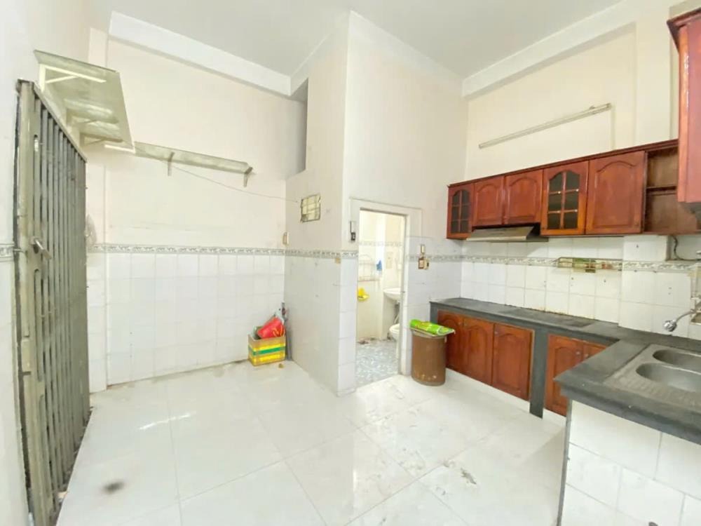 Hẻm Xe Tải 8m Gò Dầu, Tân Phú: Nhà 3 Tầng, Sổ Riêng, Giá 6.4 Tỷ