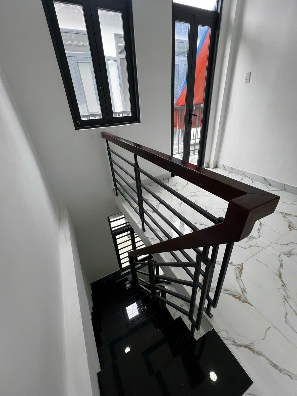 Nhà mới sạch sẽ, điện nước đầy đủ - Chính chủ bán 280 triệu