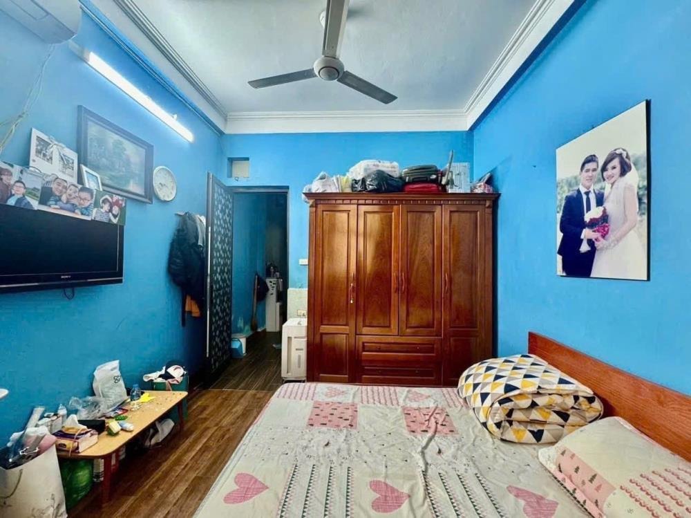 Bán nhà phân lô Trần Quốc Hoàn, ô tô vỉa hè, 14.8 tỷ