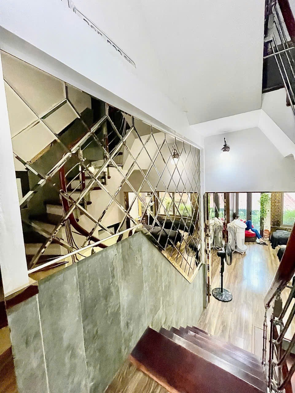 Nhà Phân Lô Đống Đa - Vị Trí VIP, Ô Tô Vào Nhà - Giá Tốt