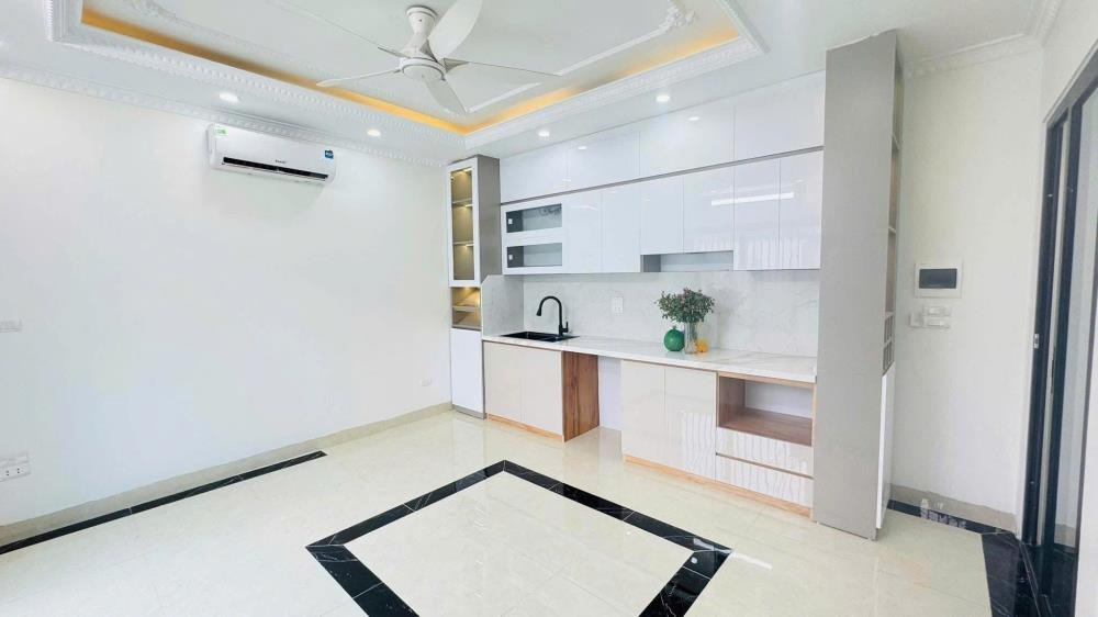 Bán nhà 6 tầng thang máy, mặt tiền 6.2m, ngõ 35 Mai Động, Hoàng Mai - 12.9 tỷ