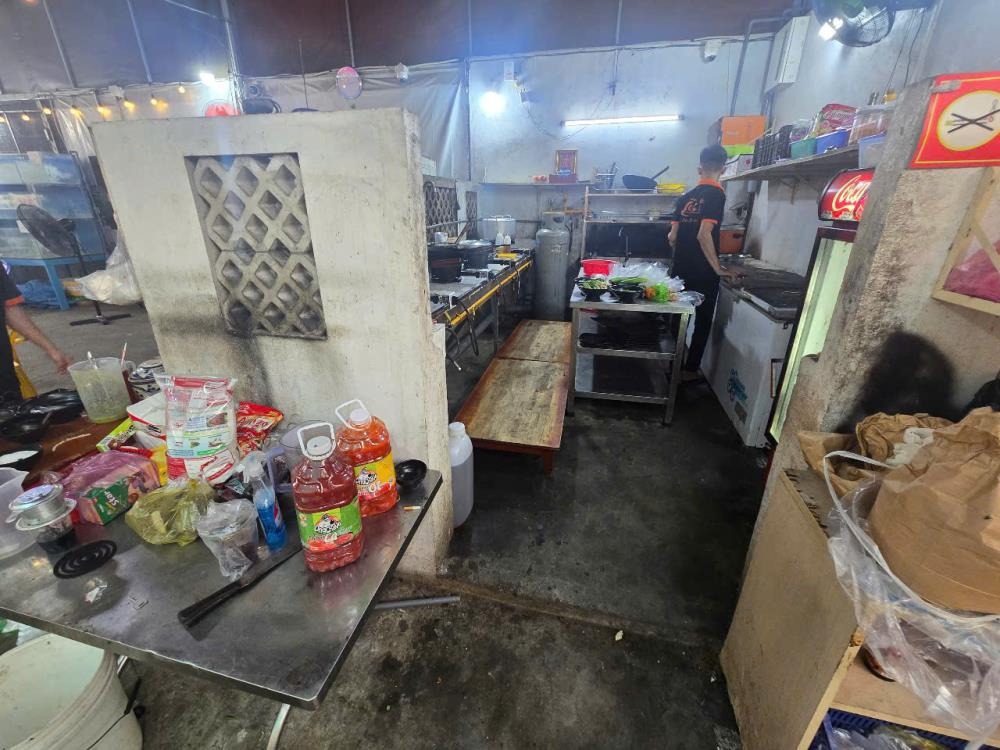 Sang Quán Ăn Mặt Tiền Bình Tân - Full Đồ, Giá Tốt