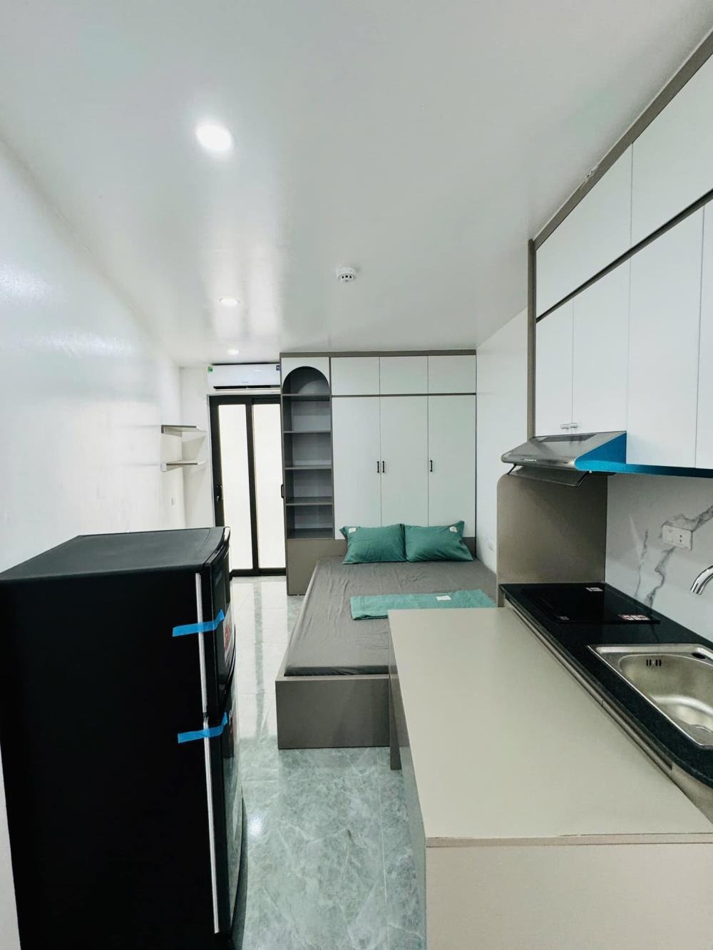 Bán nhà Xuân La - Tây Hồ: 5 tầng, dòng tiền khủng, giá hơn 12 tỷ