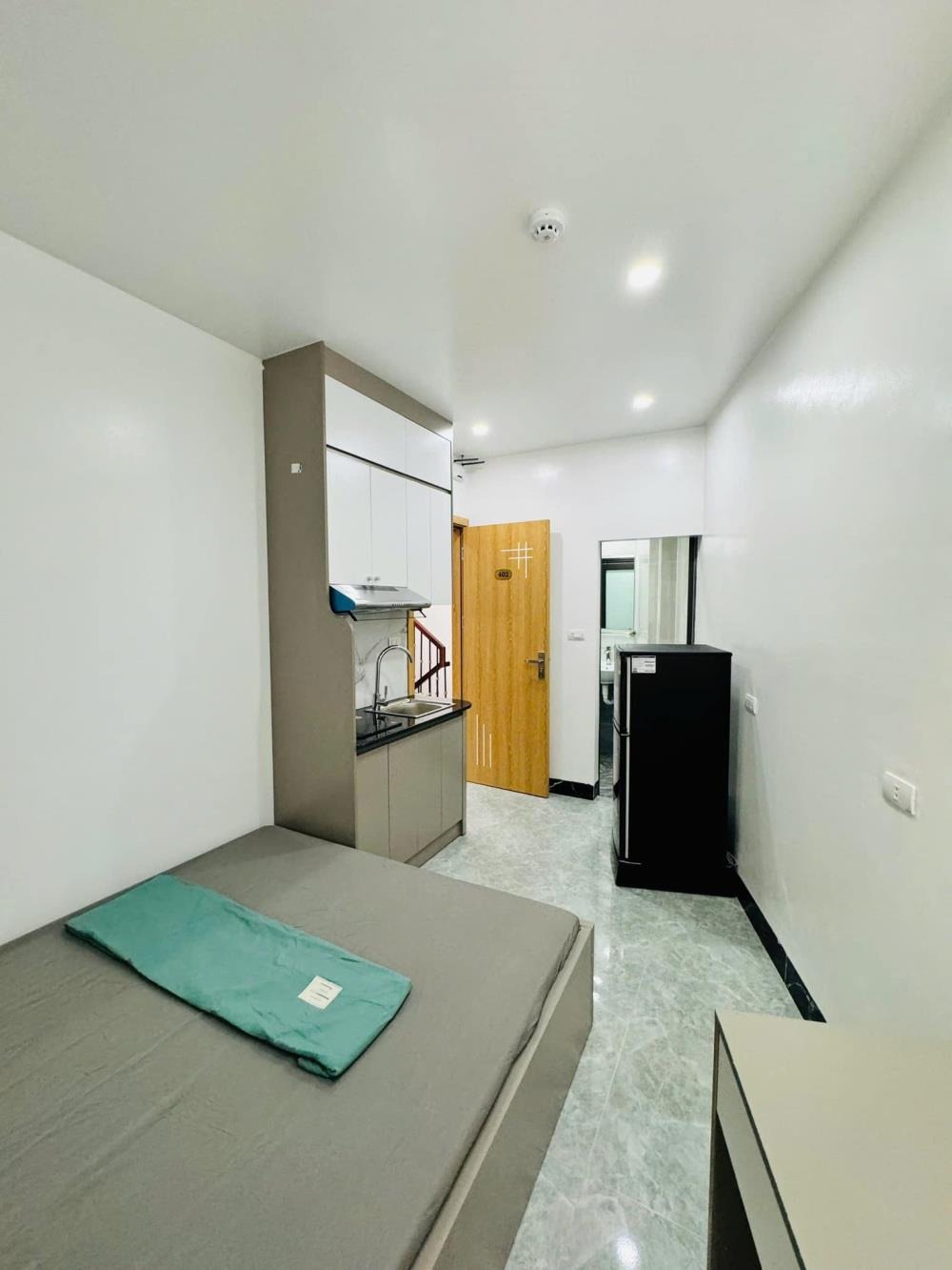 Bán nhà Xuân La - Tây Hồ: 5 tầng, dòng tiền khủng, giá hơn 12 tỷ