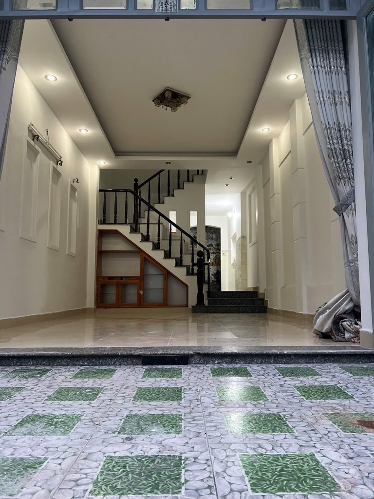 Nhà Mới Xây - Hẻm Xe Hơi - Gần Gò Xoài - Giá Chỉ 4.98 Tỷ