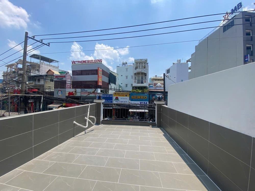 Bán Nhà 4 Tầng Mặt Tiền Lê Quang Định, Nơ Trang Long - 16 Tỷ