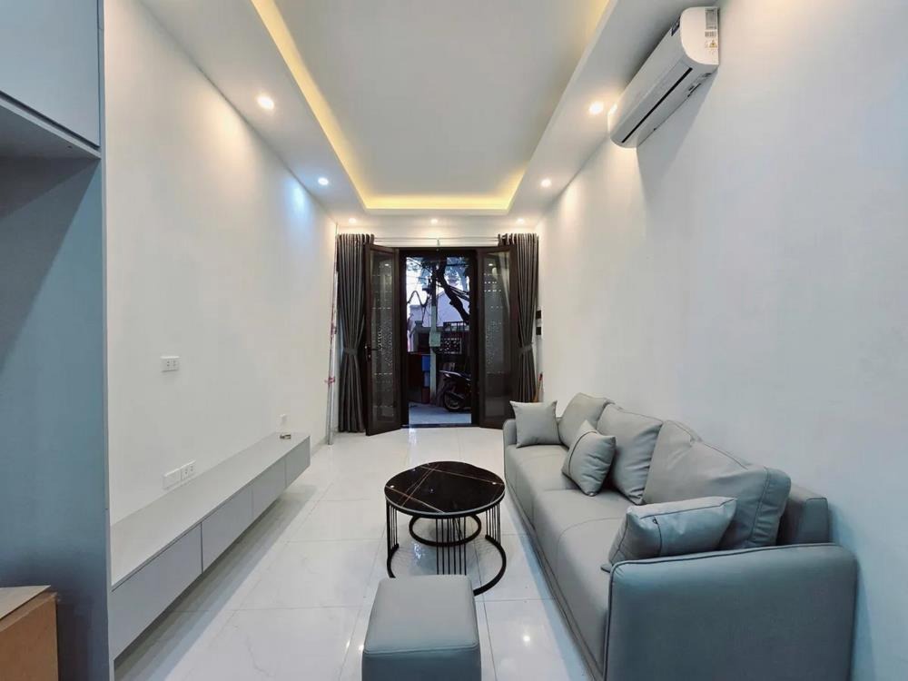Bán nhà mới Phú Đô 6 tầng thang máy, full nội thất, ô tô đỗ cửa