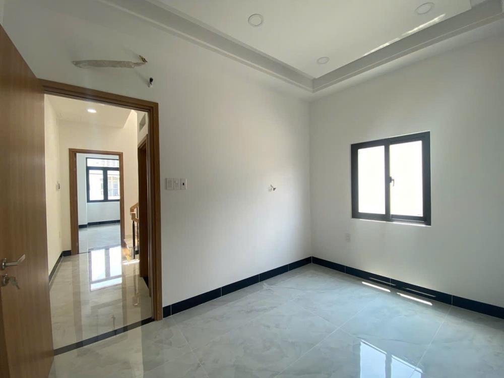Bán Gấp Nhà 4 Tầng Mặt Tiền Lê Quang Định, Bình Thạnh - 16 Tỷ