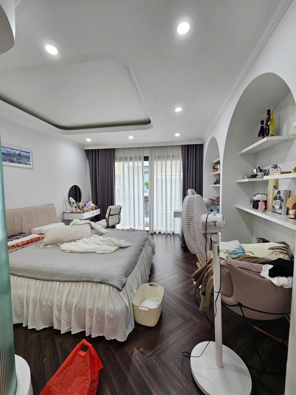 Lạc Long Quân - Tây Hồ: Nhà 7 Tầng, 55m2, View Hồ, Giá Tốt