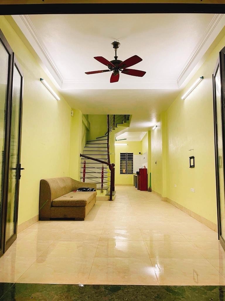 Bán Nhà 3 Tầng, Phân Lô, 2 Mặt Ngõ, Gần Học Viện Cảnh Sát Nhân Dân