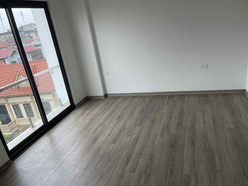 Bán nhà thạch bàn, ô tô vào nhà, dân trí cao - 35m2, 6.5 tỷ