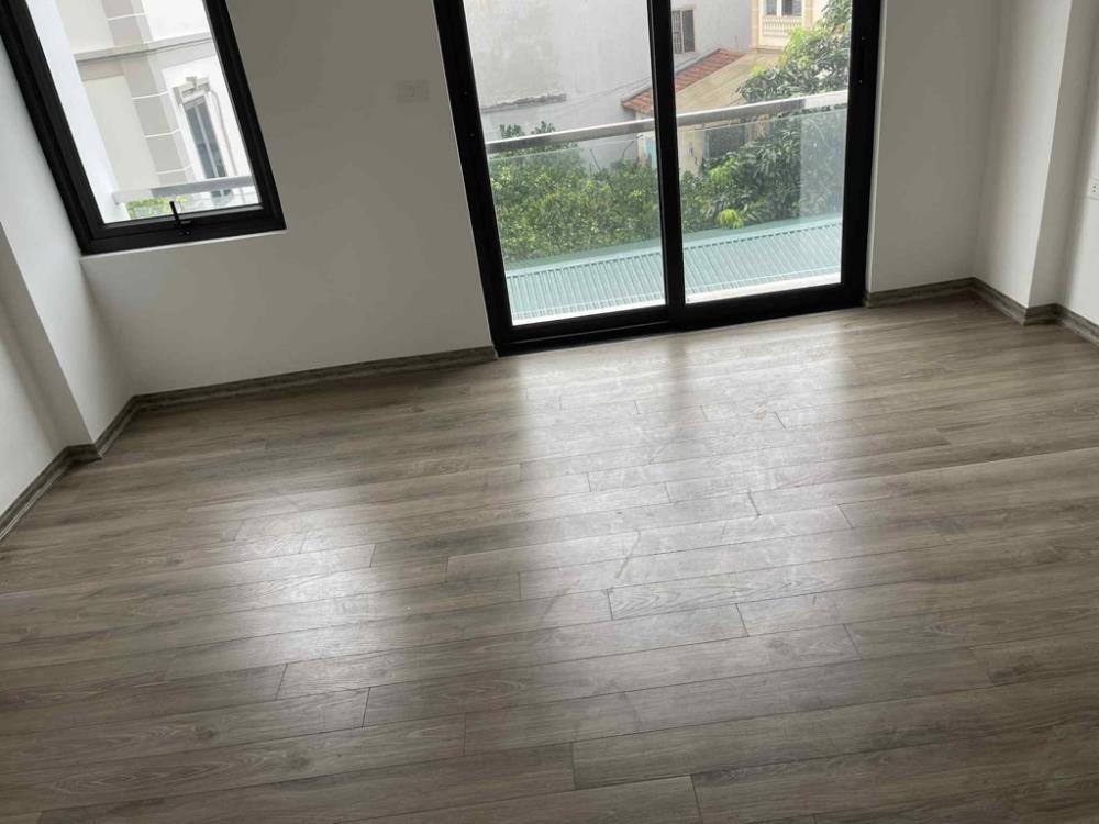 Bán nhà thạch bàn, ô tô vào nhà, dân trí cao - 35m2, 6.5 tỷ