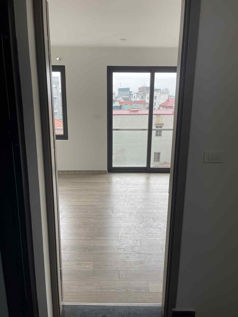 Bán nhà thạch bàn, ô tô vào nhà, dân trí cao - 35m2, 6.5 tỷ