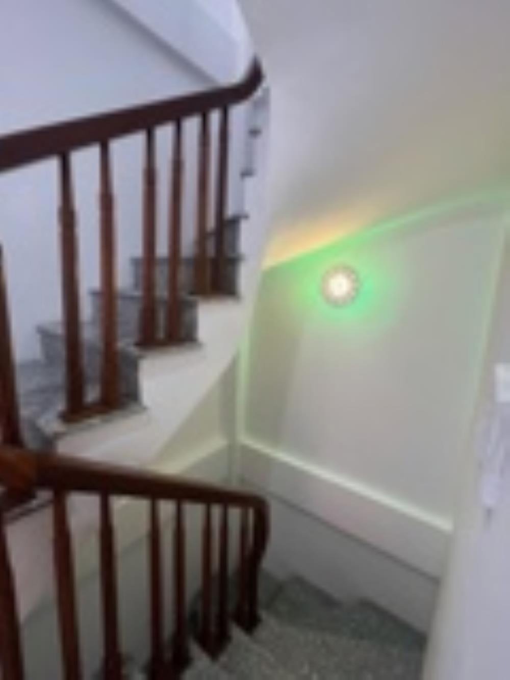 Bán Nhà Lai Xá 5 Tầng, Full Nội Thất, Đỗ Cổng, Gần QL32, Giá Tốt