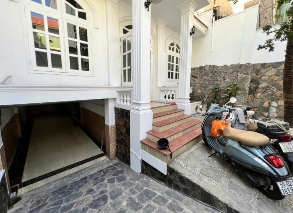 Siêu phẩm nhà phố 19 tỷ - 175m2 - Full nội thất - Phan Xích Long