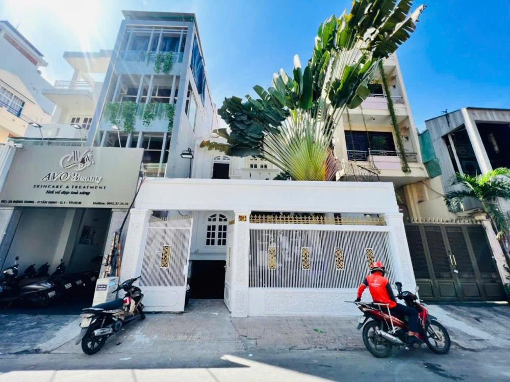Siêu phẩm nhà phố 19 tỷ - 175m2 - Full nội thất - Phan Xích Long
