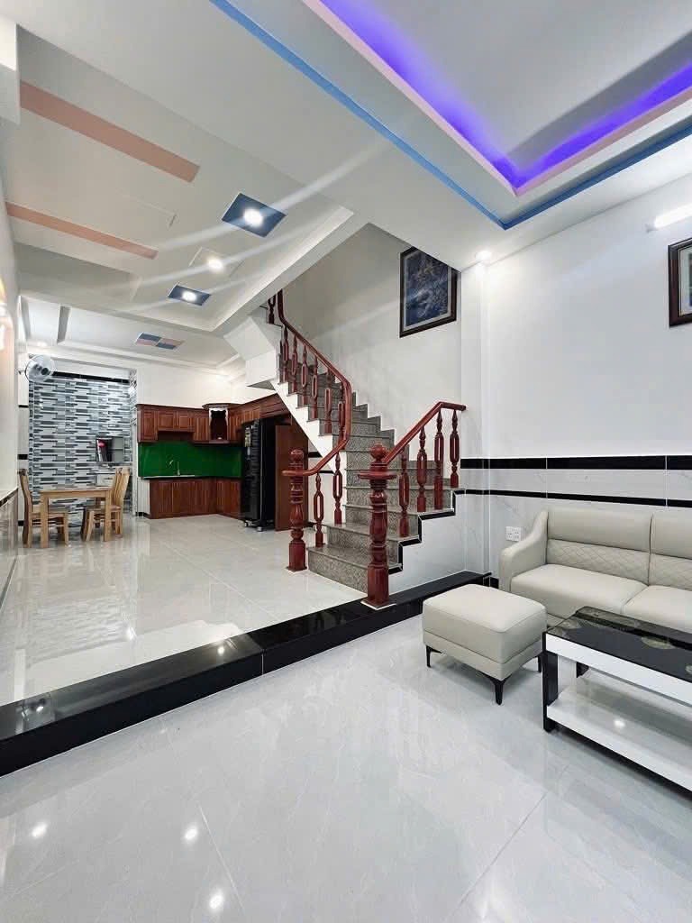 Bán Nhà Hẻm 43 Cộng Hòa, Tân Bình - 9 Tỷ 069 Triệu - 4x11m, 3 Lầu