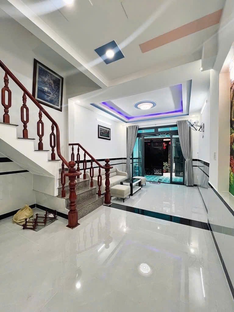 Bán Nhà Hẻm 43 Cộng Hòa, Tân Bình - 9 Tỷ 069 Triệu - 4x11m, 3 Lầu