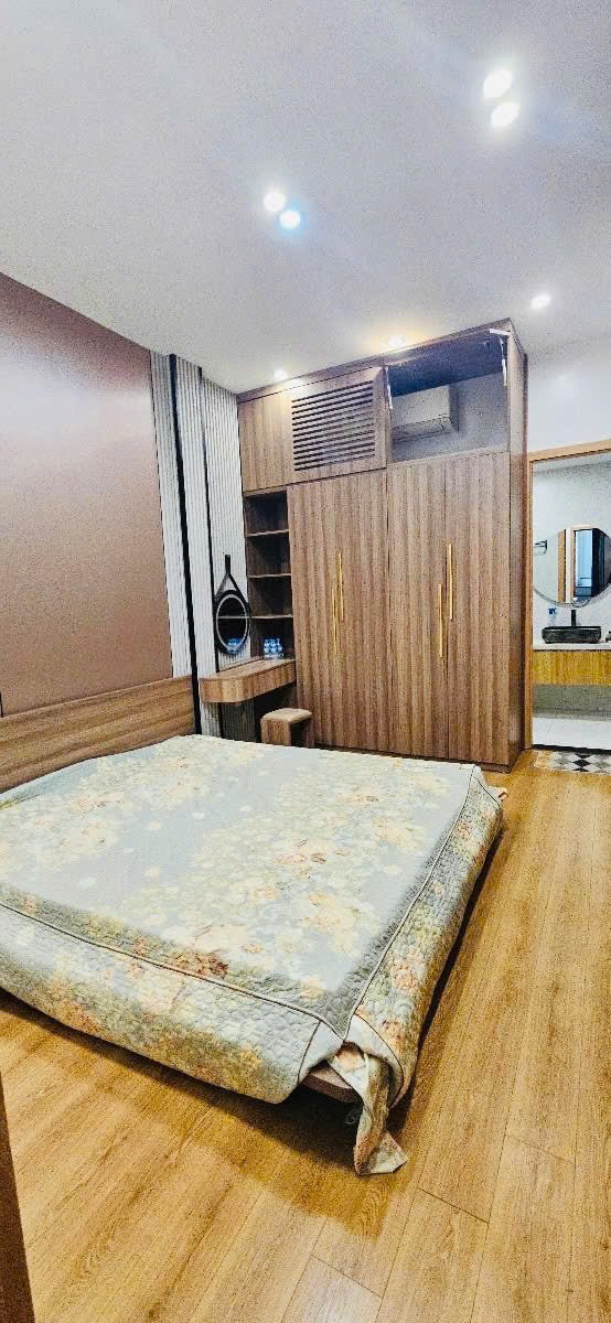 Biệt Thự - Nhà Phố Tây Sơn Đống Đa: 112m2, 5 Tầng, MT 5.5m - Giá 2x